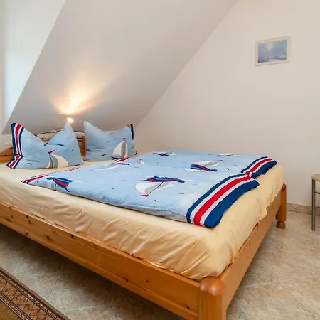 Haus Ahrens 4 *